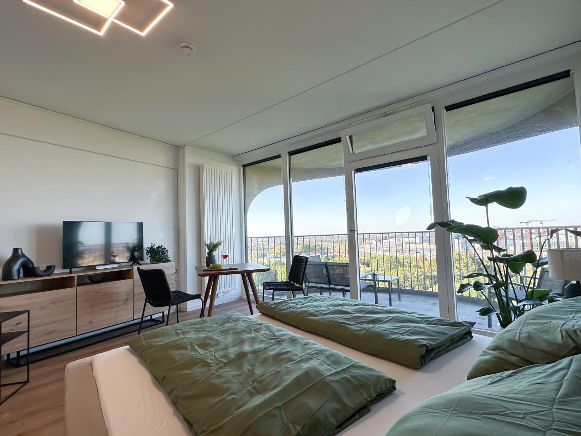 Helles Apartment Mit Tollem Blick Ueber Augsburg Eksteriør billede