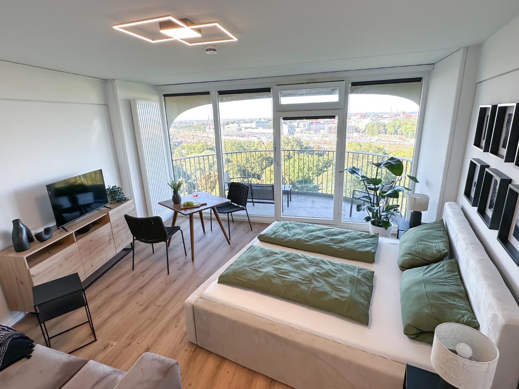 Helles Apartment Mit Tollem Blick Ueber Augsburg Eksteriør billede